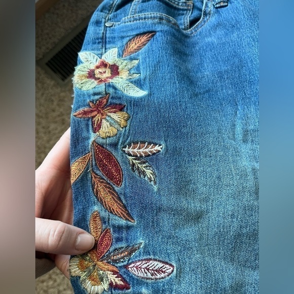 Driftwood x Free People Feathery Leaf Drawstring Denim Joggers embroidery - Picture 14 of 16